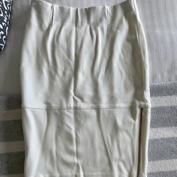 Wilfred zippered side pencil skirt - Picture 2 of 3